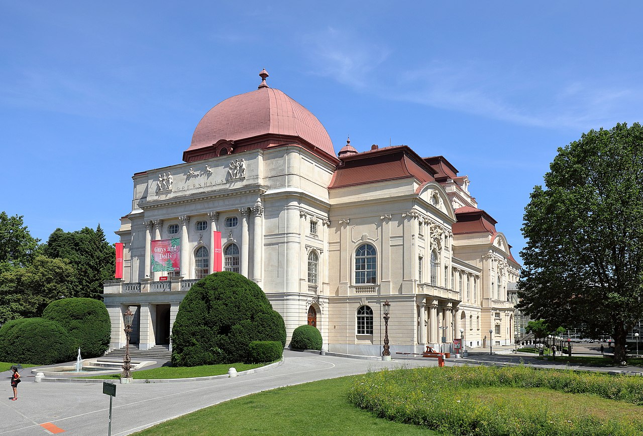Graz_-_Opernhaus_(b)